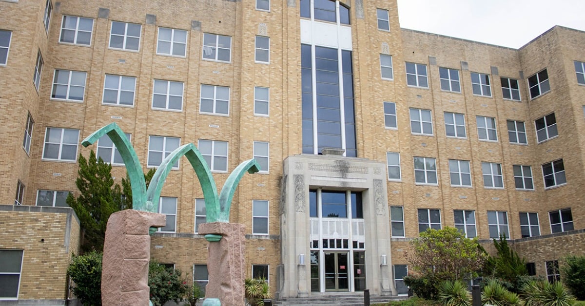 University Of Arkansas-Little Rock (Bowen)